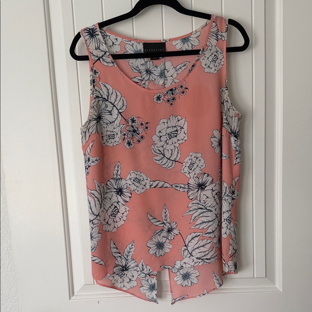 Attention Floral Sleeveless Blouse